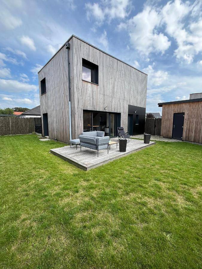 Location de vacances pour 8 personnes, avec jardin, animaux acceptés à Avelin