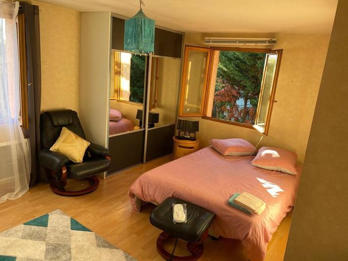 Location de vacances pour 10 personnes, avec vue ainsi que piscine et jardin, adapté aux familles à Muret - 3