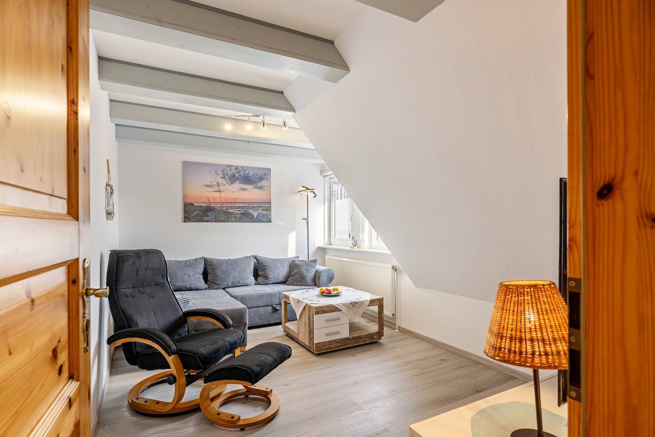 Geheel appartement, Appartement 'Ferienwohnung Oland' met Uitzicht op Zee, Gedeeld Terras en Wifi in Langeneß, Halligen