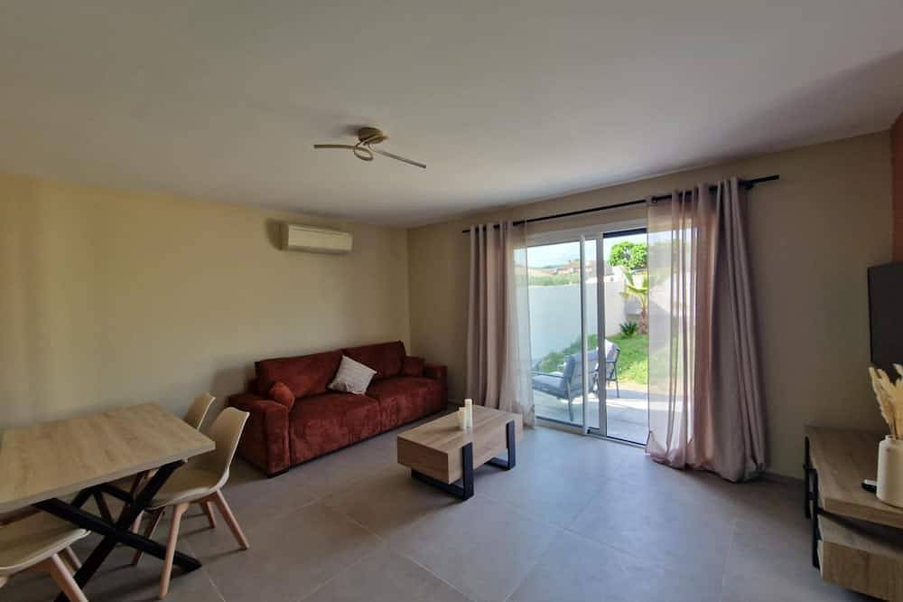 New house & close to the beach in Le Muy, Draguignan Region