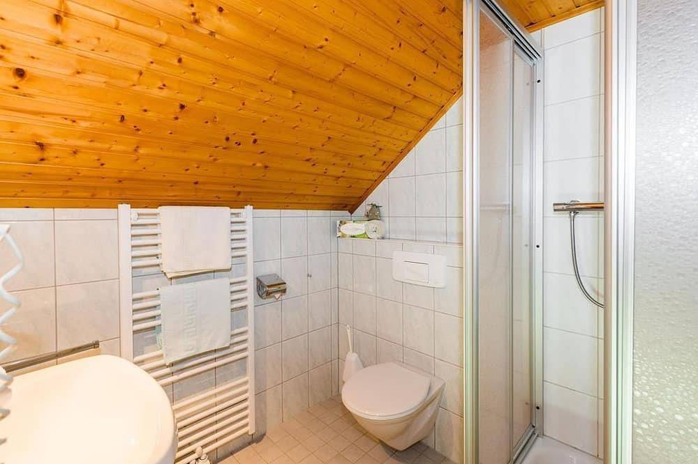 Doppelzimmer mit Dusche, Wc (Langzeitrate) - Linharterhof - Urlaub am Bauernhof in Haus, Schladming-Dachstein
