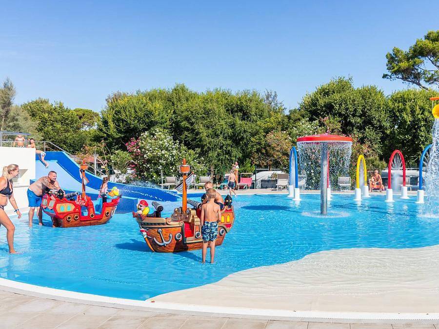 Camping Villaggio San Francesco Caorle - Mobilheim 6 personen - Mobilheim | Comfort | 3 Zi. | 6 Pers. | Erhöhte Terrasse | Clim. in Duna Verde, Caorle