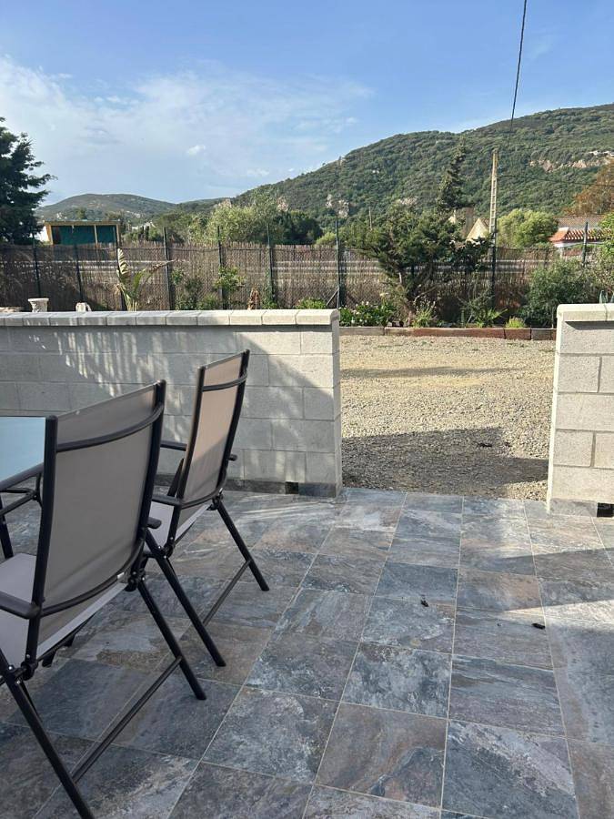 Location de vacances pour 6 personnes, avec Terrasse ainsi que Jardin et Vue à Benalup-Casas Viejas