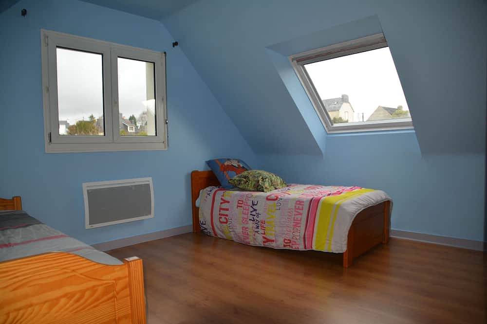 Su casa de vacaciones a 200 metros de la playa y las tiendas de Morgat in Morgat, Crozon