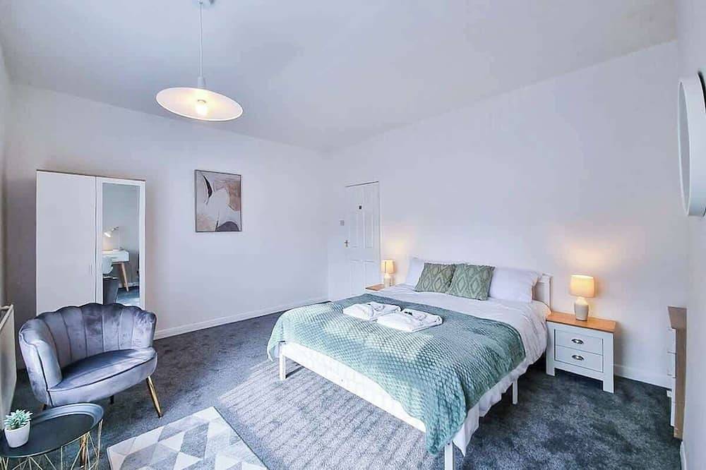 Modern Contractor House near Beach & Gaming Room in Cleethorpes, Grimsby and Cleethorpes
