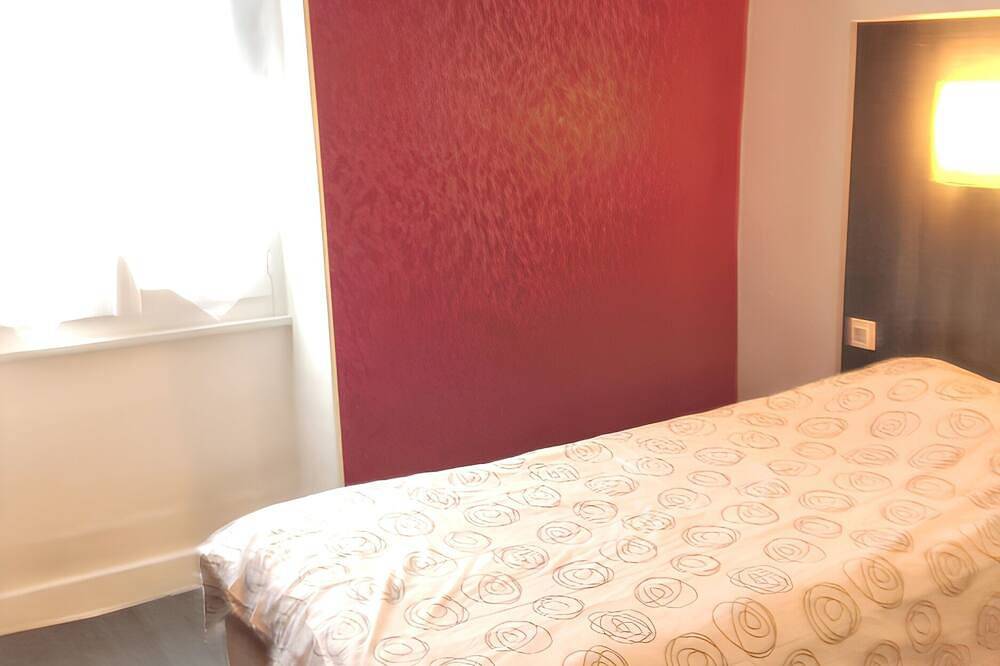 Apartamento entero, Homerez - Apartamento en Néris-les-Bains. in Néris-les-Bains, Región de Montluçon