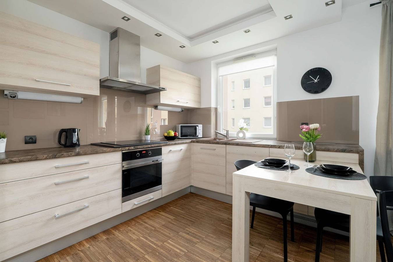 Ganze Wohnung, Modern Family Apartment | Parking | Balcony in Posen, Großpolen
