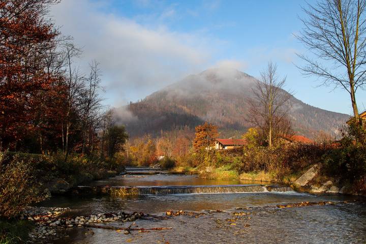Ganze Ferienwohnung, Haus Enzian - 1-Zimmer Ferienwohnung 40 qm mit Balkon in Oberaudorf, Bayerische Alpen