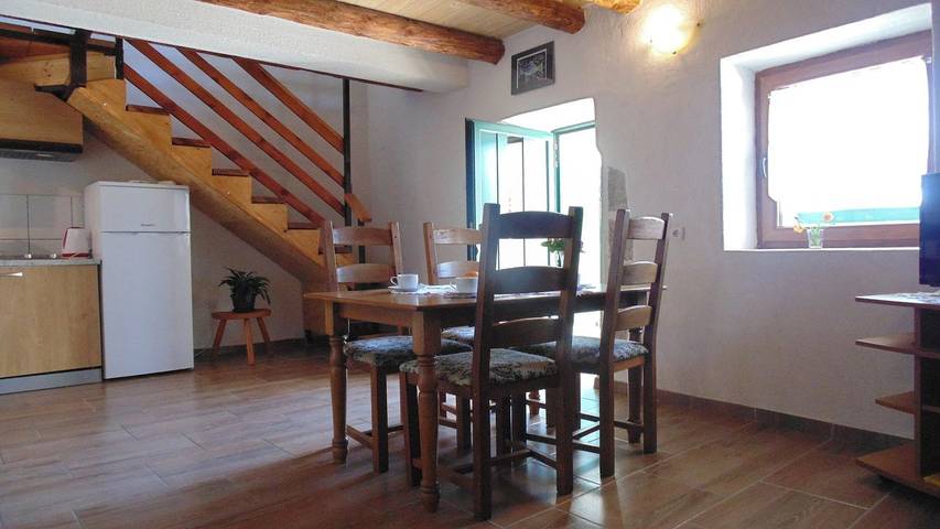 Ferienhaus für 4 Personen, mit Garten, mit Haustier in Starigrad Paklenica