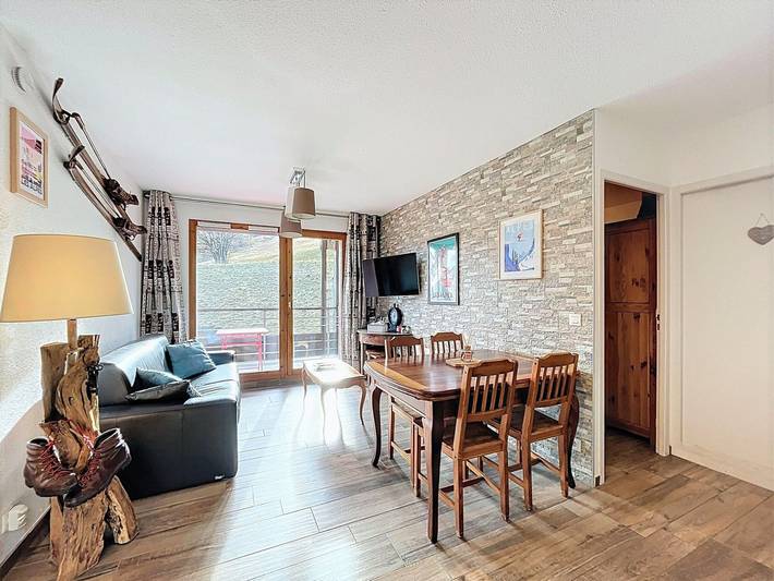 Gîte pour 6 personnes, avec Balcon et Piscine dans Office De Tourisme Du Corbier