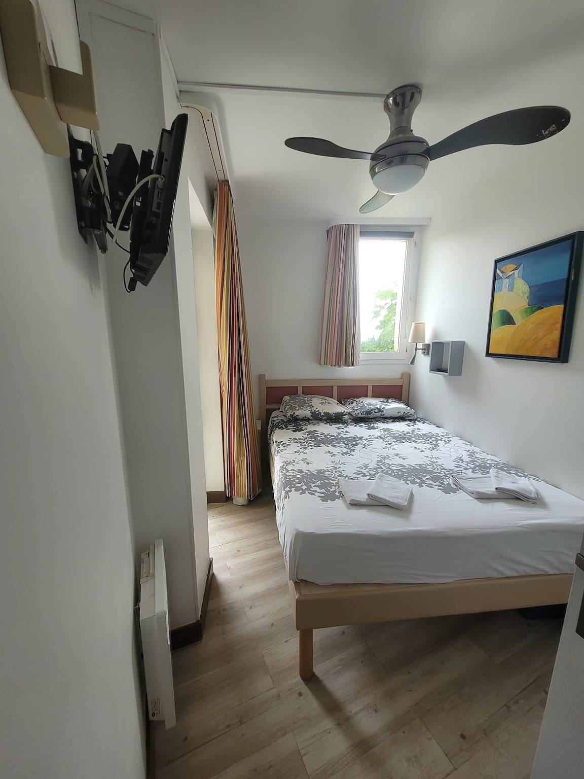 Ganze Ferienwohnung, Ferienwohnung für 4 Personen mit Pool in Cap Esterel, Saint-Raphaël