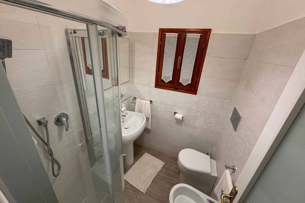 Ganze Wohnung, Ferienwohnung mit Klimaanlage und Terrasse in Eraclea Mare, Venedig Provinz