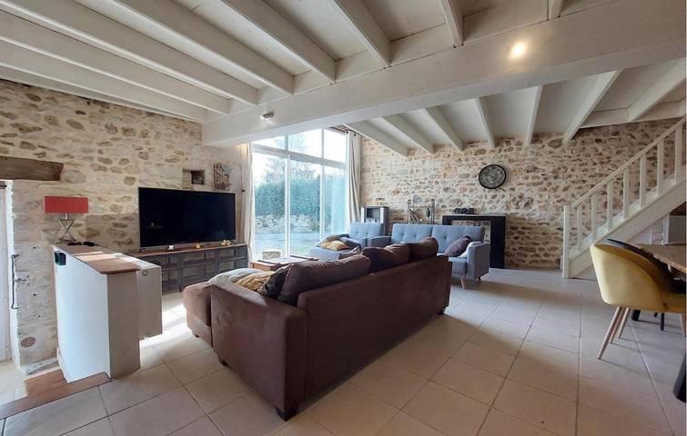 Location de vacances pour 7 personnes, animaux acceptés à Saint-Gourson - 4