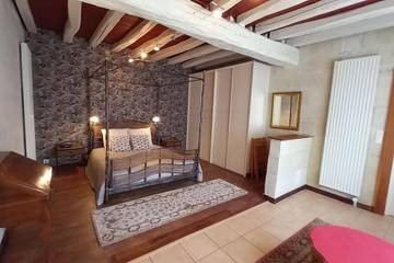Gîte pour 4 personnes, avec piscine ainsi que jardin et vue à Loudun