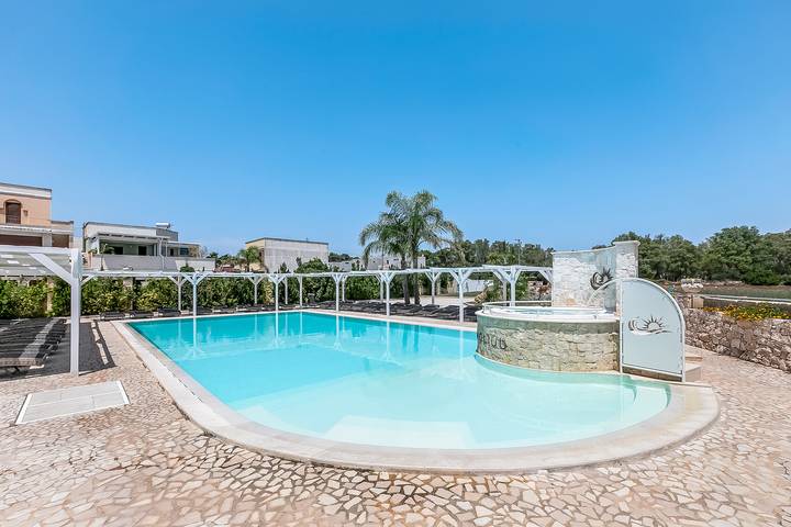 Apartamento de vacaciones para 4 personas, con piscina y balcón - 1