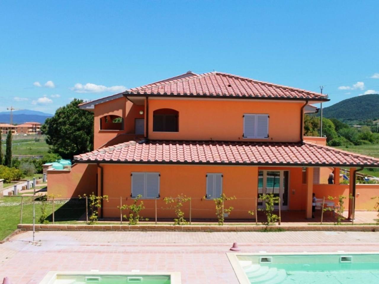 Apartamento entero, Unterkunft im Erdgeschoss, überdachte Terrasse, Schwimmbad in Scarlino, Provincia de Grosseto