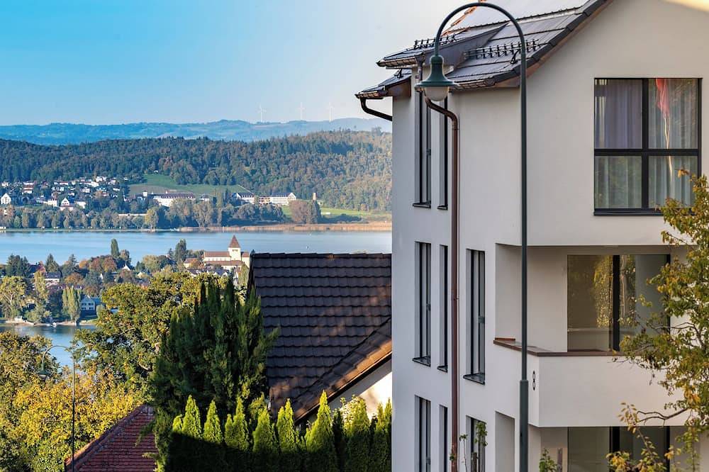 Ganze Wohnung, Arenenberg-Panorama – Traumhafte Ferienwohnung mit Bodenseeblick in Salenstein, Untersee
