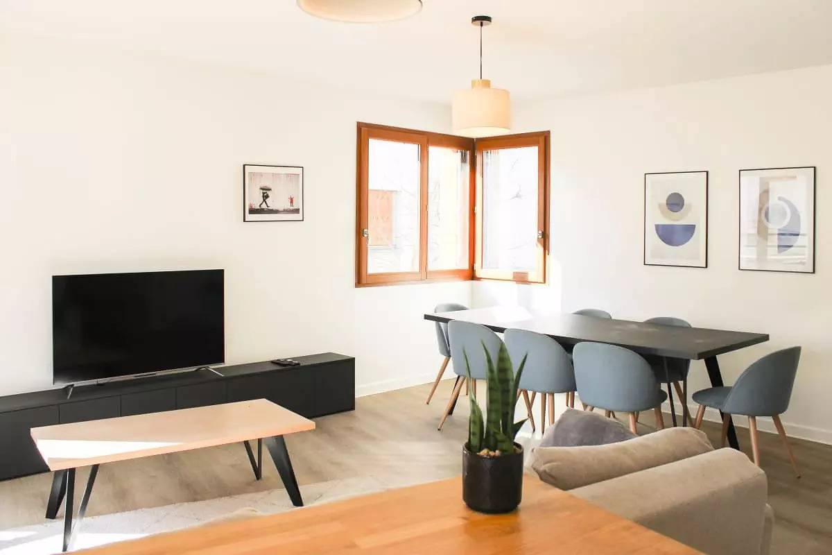 Apartamento entero, Apartamentos para 8 personas in Saint-Denis, Sena-Saint Denis