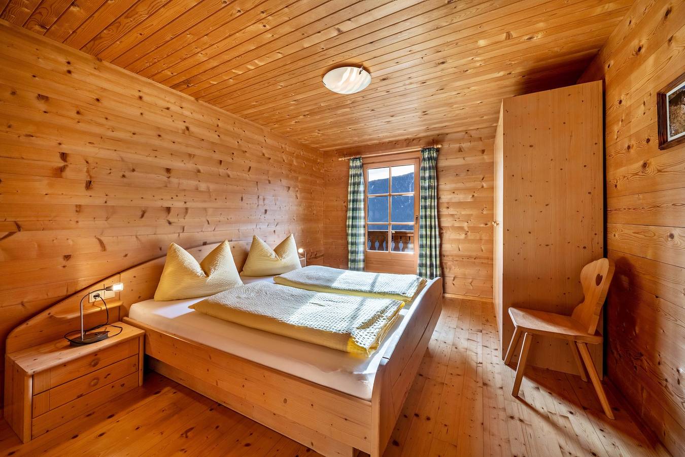 Ganze Wohnung, Ferienwohnung 'Thalhof Hochwart' mit Bergblick, Gemeinschaftsgarten und Wlan in Ulten, Ortleralpen