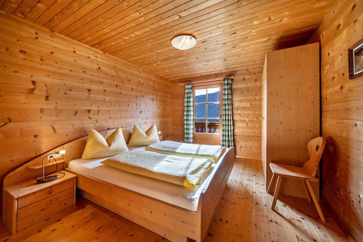 Ganze Wohnung, Ferienwohnung 'Thalhof Hochwart' mit Bergblick, Gemeinschaftsgarten und WLAN in Ulten, Ortleralpen