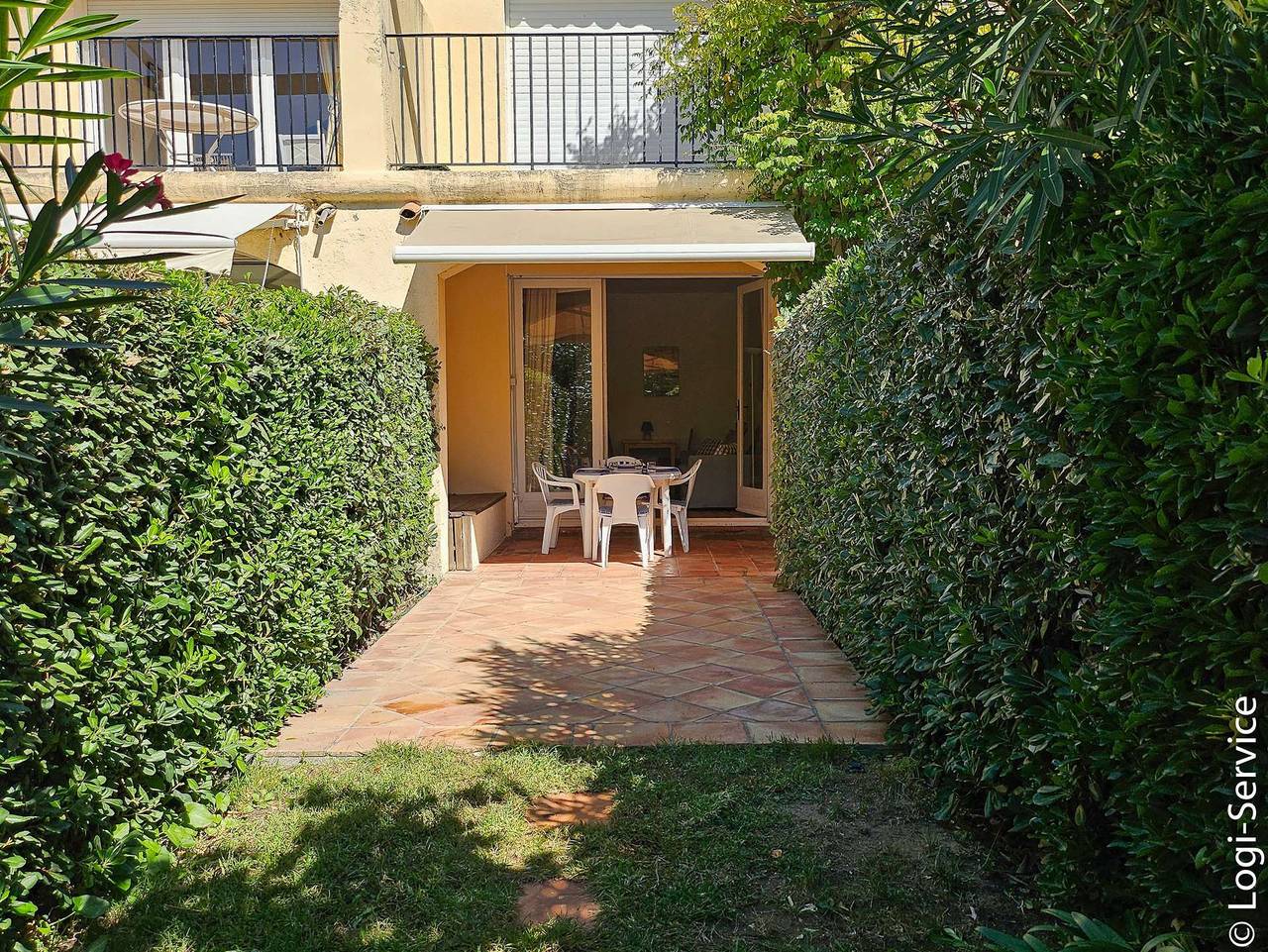 Studio entier, Studio cabine proche plage Port Grimaud Ii in Port Grimaud, Grimaud