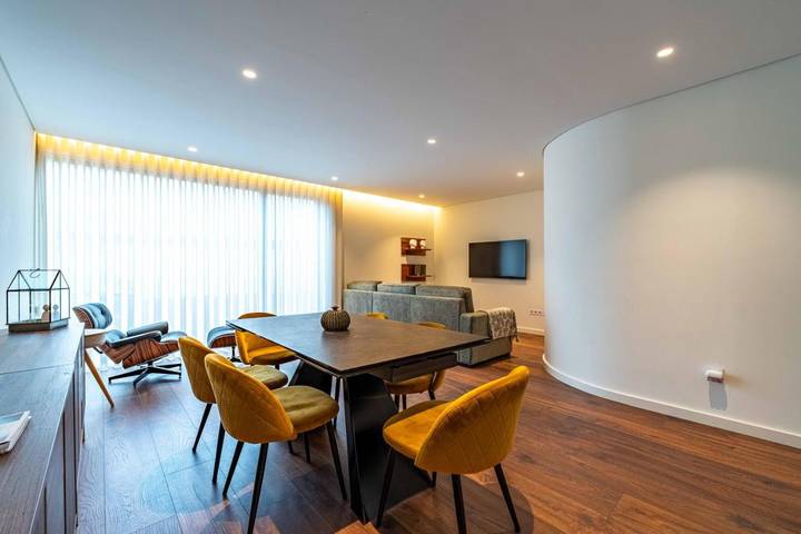 Villa for 6 people, with Balcony and Terrace as well as Garden in Porto Municipality