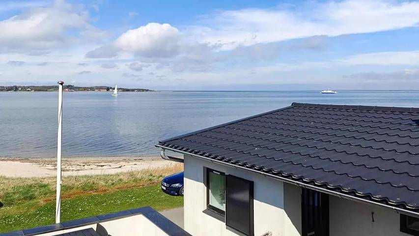 Ferieudlejning for 5 personer, med terrasse, husdyr tilladt i Farsø