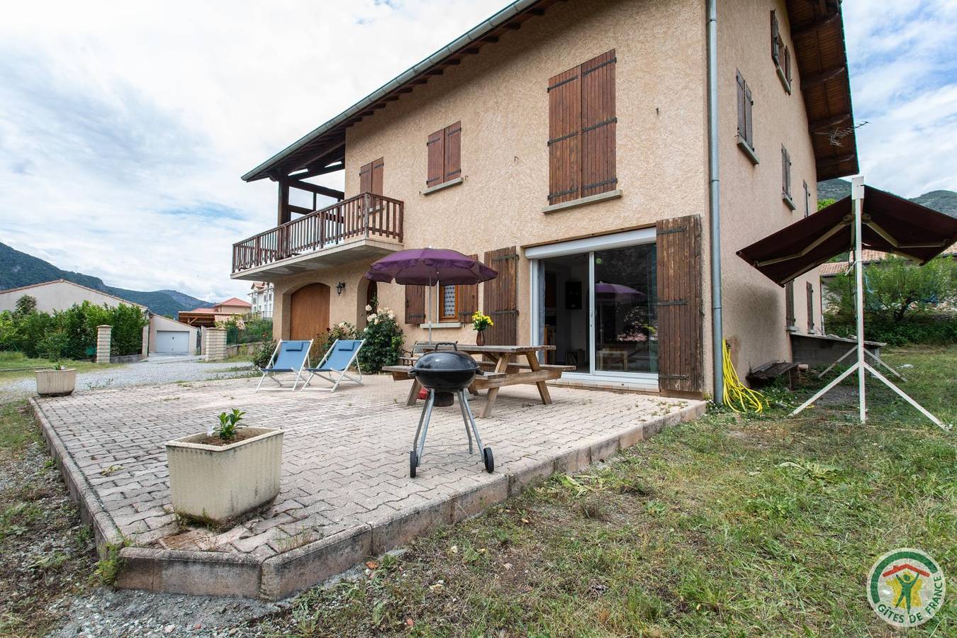 Gîte für 4 Personen mit Terrasse in Théus, Gap und Umgebung