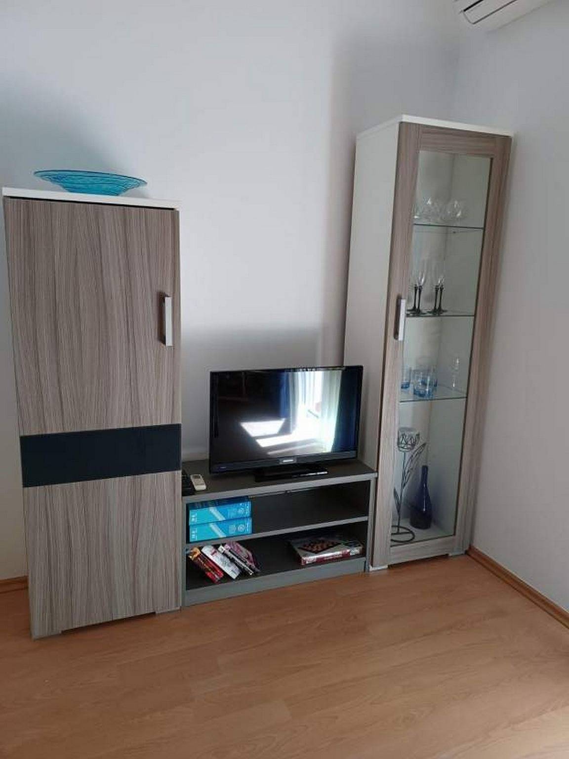 Ganze Wohnung, 2-Zimmer-Ferienwohnung mit Terrasse und Meerblick Barbat, Rab A-22366-a in Barbat, Rab