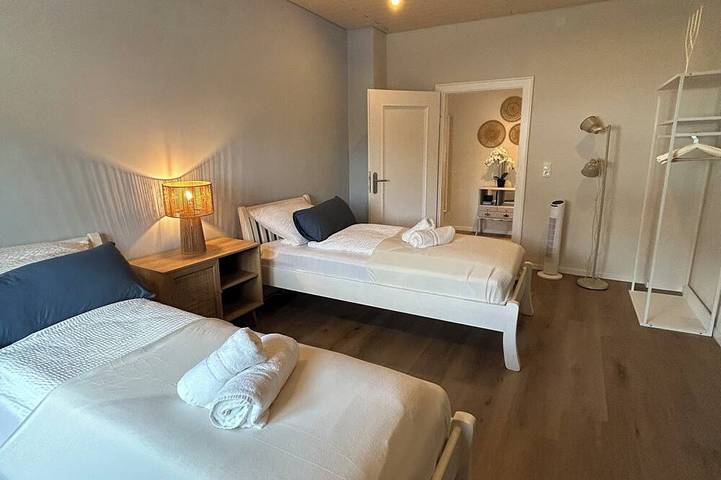 Ganze Wohnung, Stylish apartment central with balcony in Fulda, Rhön-Hessen