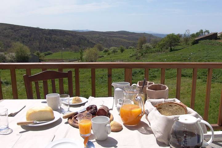 Gîte pour 11 personnes, avec balcon et jardin dans Vinhais - 4