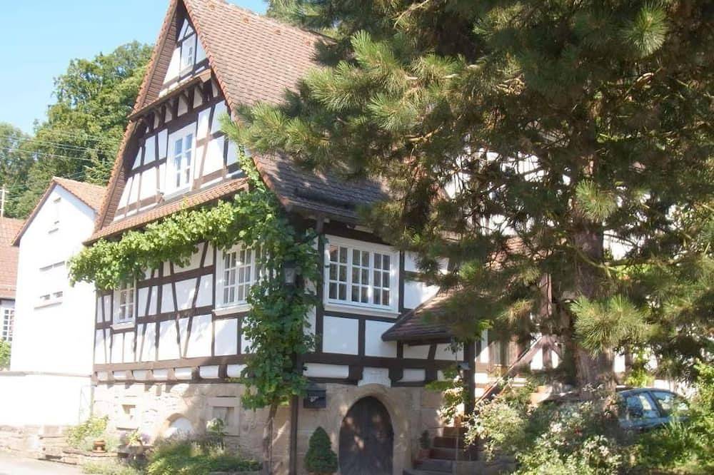 Ganze Wohnung, Ferienwohnung pfa[e]lzerleben - Appartement/Fewo, Dusche und Bad, Wc, in Oberotterbach, Südliche Weinstraße