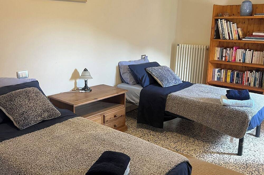 Casa Santini 1. Mountain retreat in Villa Minozzo, Reggio Emilia Province