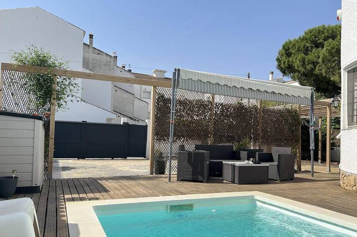 Chalet für 6 Personen, mit Garten, mit Haustier in Sant Pere Pescador