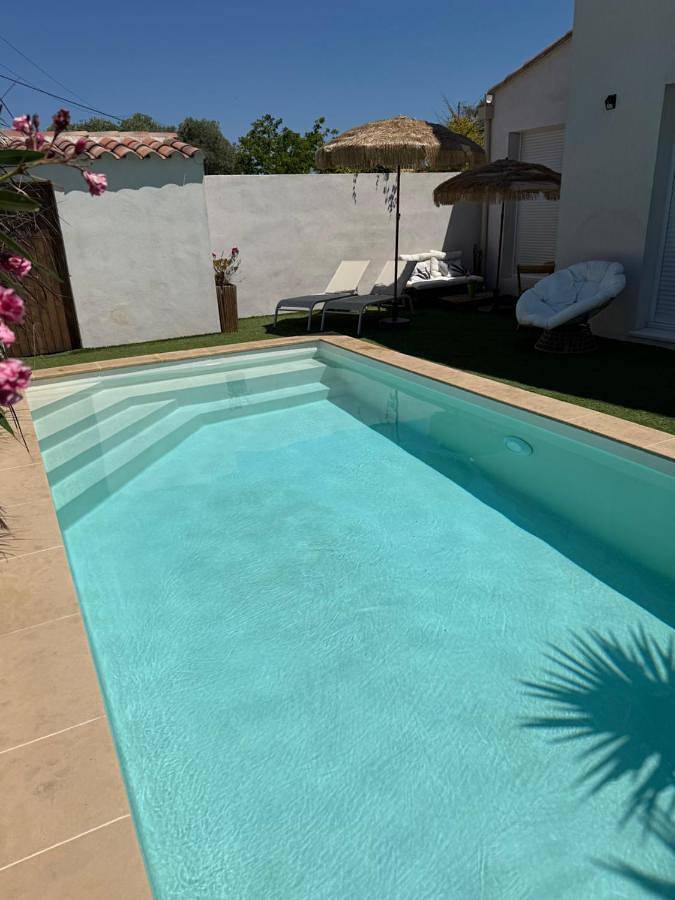 Appartement de vacances entier, Une Suite Privée avec sa Piscine privée, Côte Bleue, entre Marseille et Aix in Châteauneuf-les-Martigues, Côte méditerranéenne (France)
