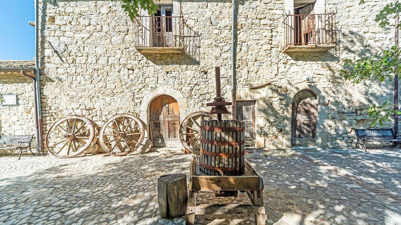 Agriturismo per 4 Persone in Bomba, Provincia di Chieti