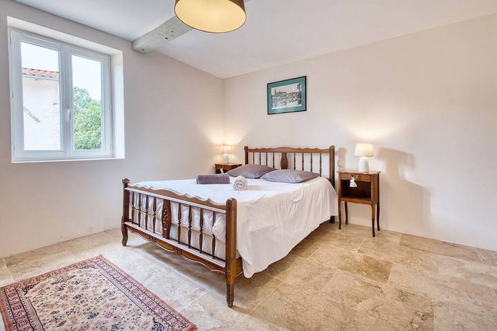 Gîte pour 14 personnes, avec jacuzzi à Montrem - 3