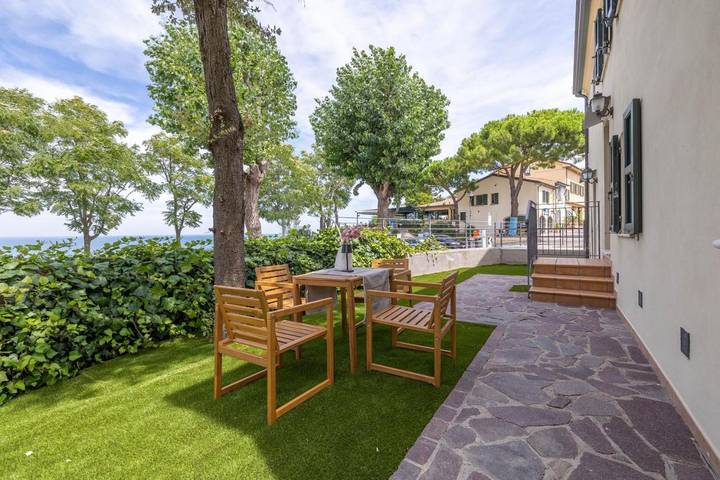 Ferienwohnung für 4 Personen, mit Garten und Ausblick in Gabicce Mare