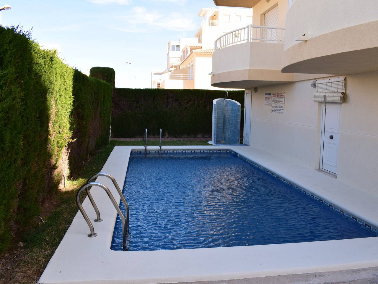 Apartamento entero, Casa familiar en Oliva con piscina compartida cerca de la playa, ideal para 7 personas in Oliva, Costa de Valencia