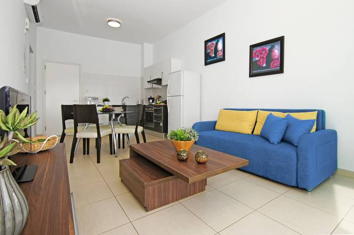 Ganze Wohnung, Ferienwohnung für 4 Personen mit Pool in Protaras, Südzypern