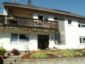 Ferienwohnung für 3 Personen, mit Terrasse in Trifelsland