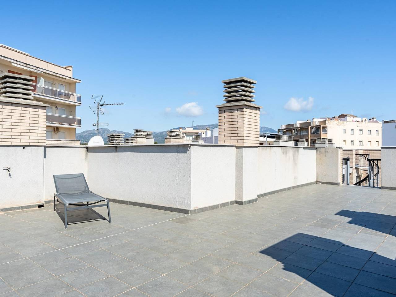 Geheel vakantieappartement, Vakantieappartement voor 6 personen met tuin in Miami Playa, Costa Dorada