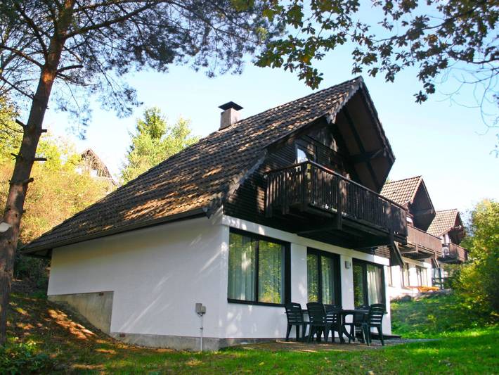 Ferienhaus für 6 Personen, mit Balkon und Terrasse sowie Garten in Frankenau