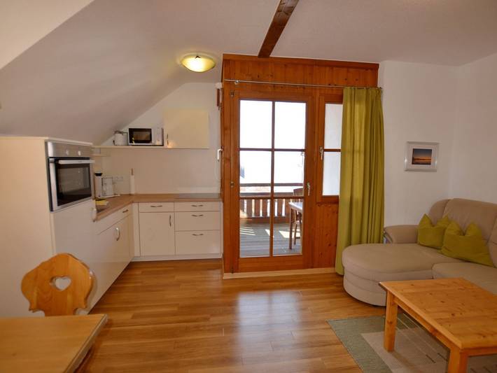 Ferienwohnung für 3 Personen, mit Balkon und Seeblick sowie Sauna in Chieming - 3