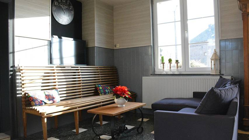 Location de vacances pour 9 personnes, avec jardin, animaux acceptés à Beauraing - 2