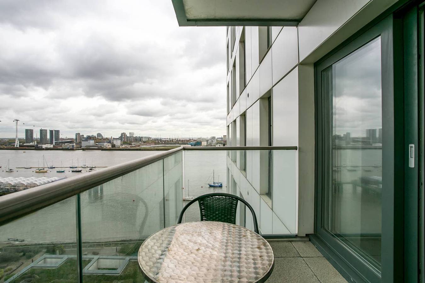 Apartamento entero, Guestready - Confort junto al Támesis, con balcón in Greenwich, Londres
