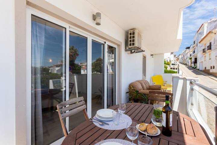 Ganze Wohnung, Mariners (5) - Helles und stilvolles Apartment - 2 Gehminuten vom Strand en in Praia da Luz, Luz