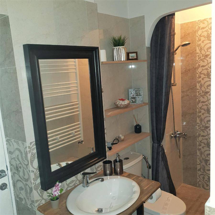Appartement entier, Charm Junior Suite-Garden, Bbq, Self Check-in in Sinaia, Walachia