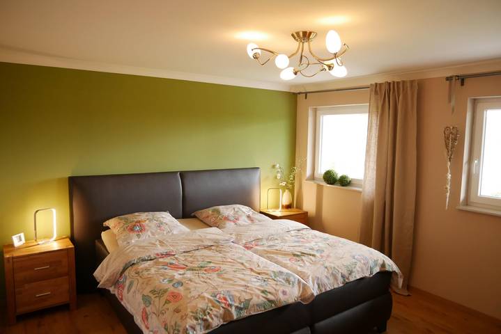 Ganze Ferienwohnung, Appartement/Fewo, Dusche, Wc, 1 Schlafraum in Schalkenmehren, Vulkaneifel