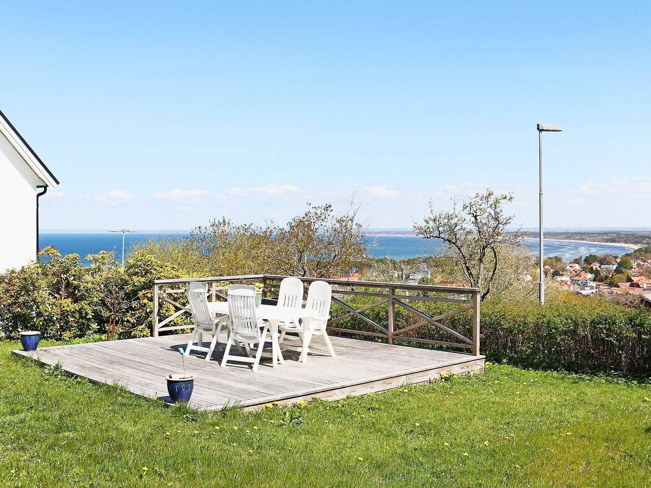 Semesterboende vid kusten med utsikt i Bastad in Båstad, Bjärehalvön